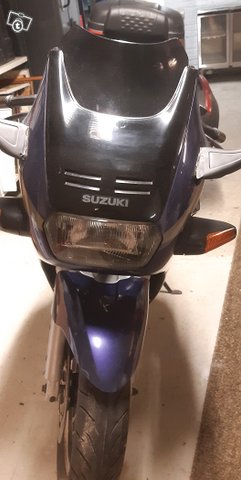 Moottoripyörä Suzuki GSX 1100F 3