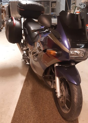 Moottoripyörä Suzuki GSX 1100F 1