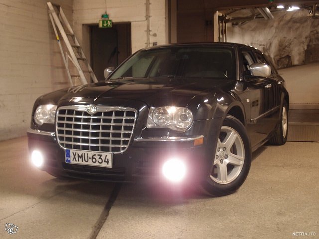 Chrysler 300C 19