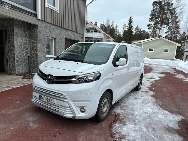 Toyota Proace 9