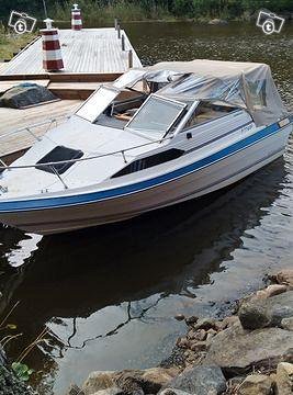 Bayliner Capri 8