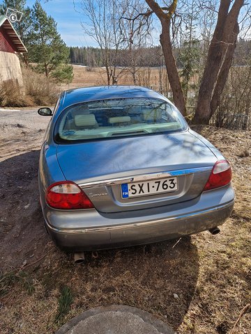 Jaguar S-Type 2