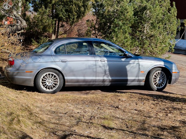 Jaguar S-Type 5