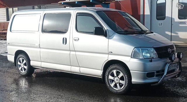 Toyota Hiace 10