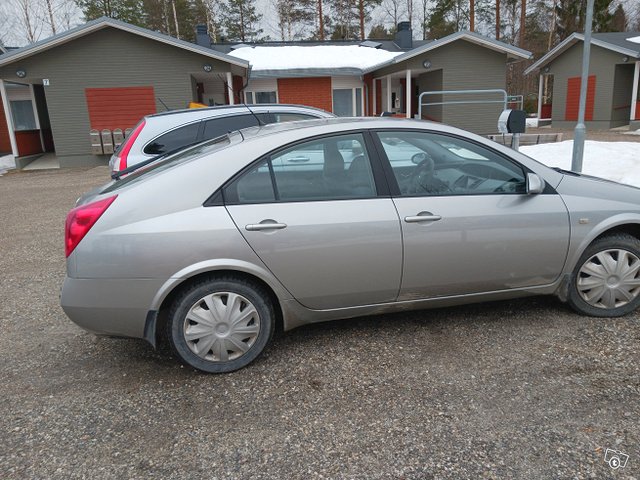 Nissan Primera 1