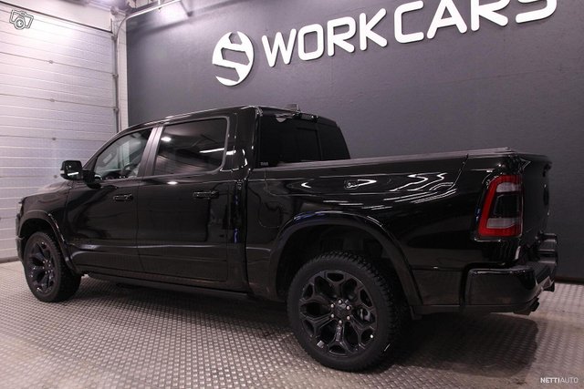 Dodge Ram 4