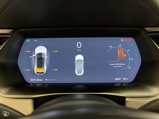 Tesla Model S 7