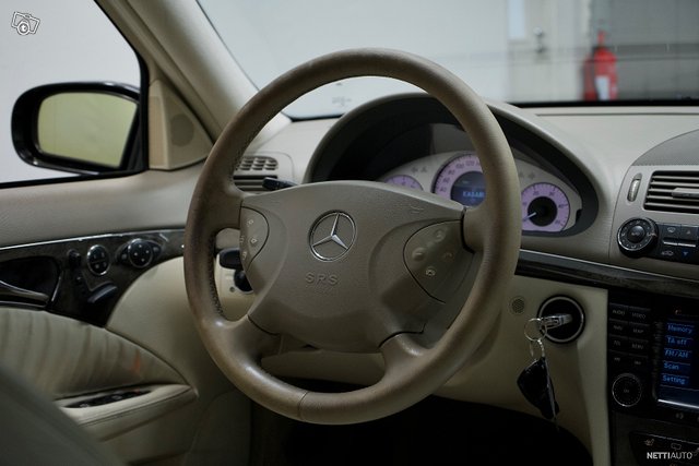 Mercedes-Benz E 12