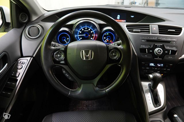 Honda Civic 9