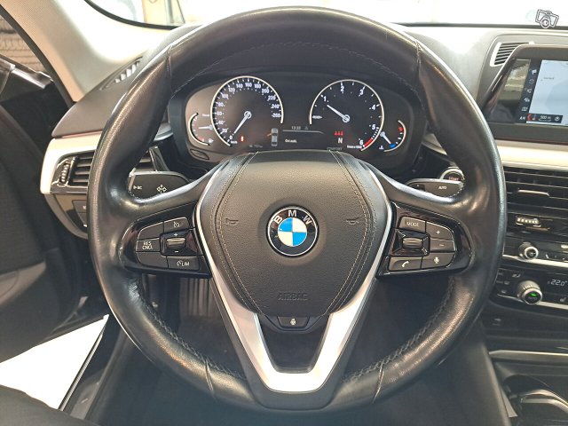 BMW 520 12