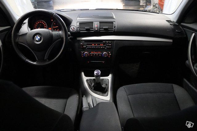 BMW 116i 10