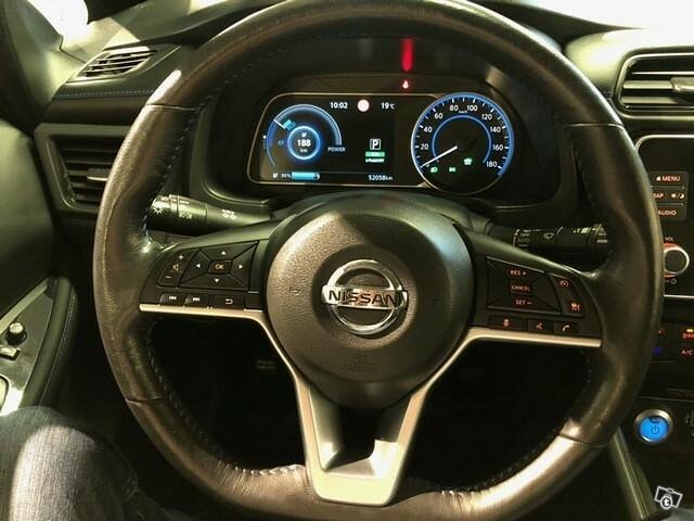 Nissan Leaf 16