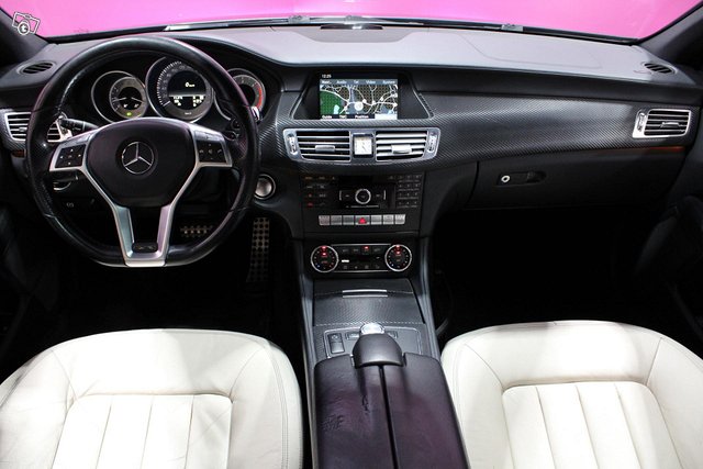 Mercedes-Benz CLS 6