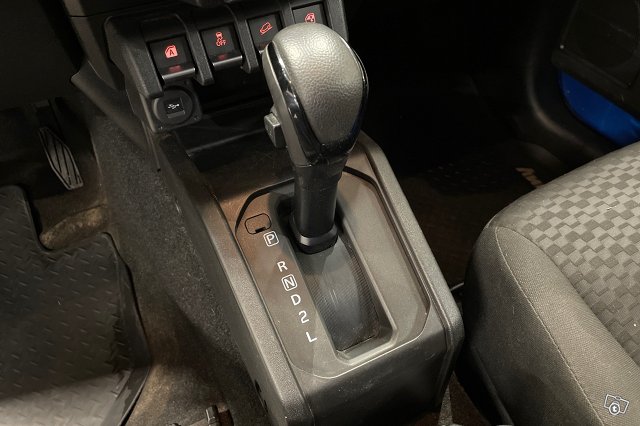 Suzuki Jimny 15
