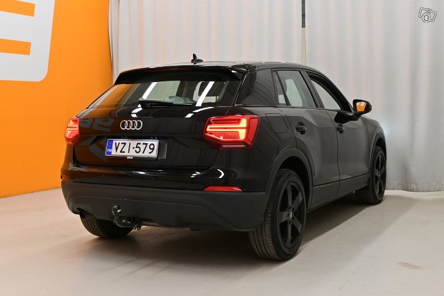 Audi Q2 7