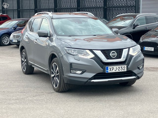 Nissan X-Trail 1