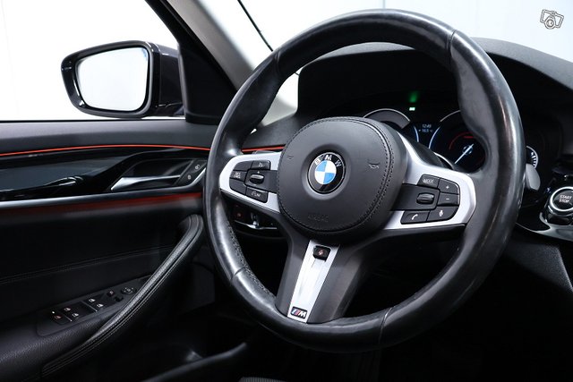 BMW 530 23