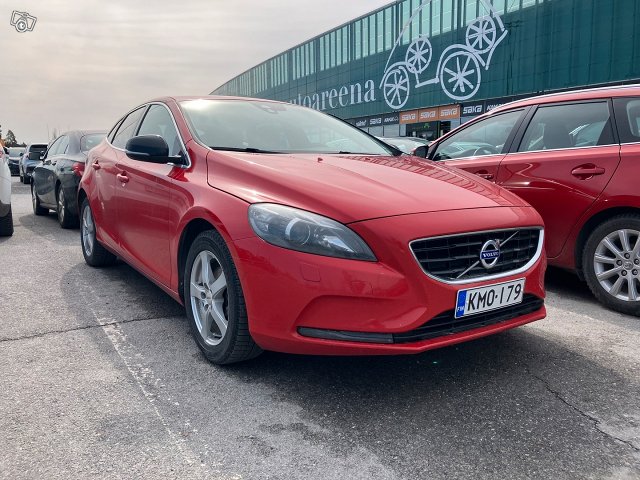 Volvo V40