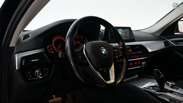 BMW 520 8