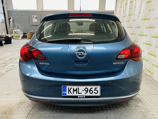 Opel Astra 23