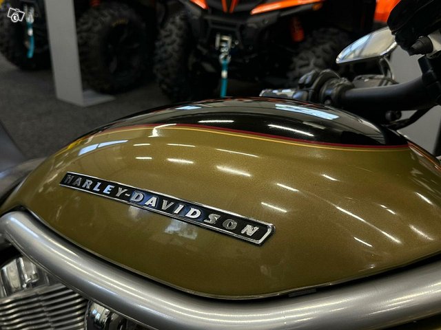 Harley-Davidson VRSC 7