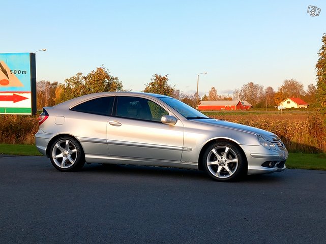 Mercedes-Benz C-sarja 9