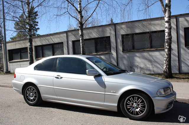 BMW 320, kuva 1