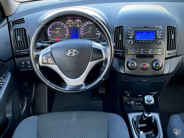 Hyundai i30 14