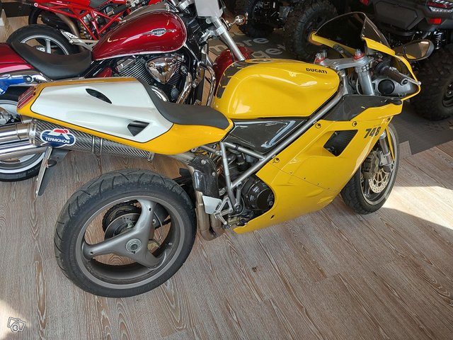 Ducati 748 (vm.2003 ) 3