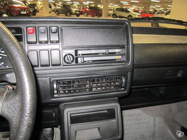 Volkswagen Golf 13