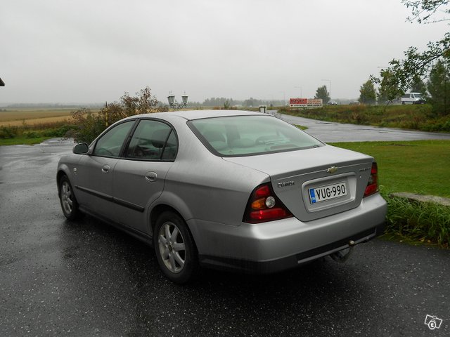 Chevrolet Evanda 10