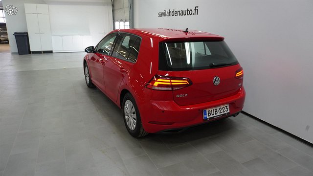 VOLKSWAGEN Golf 4