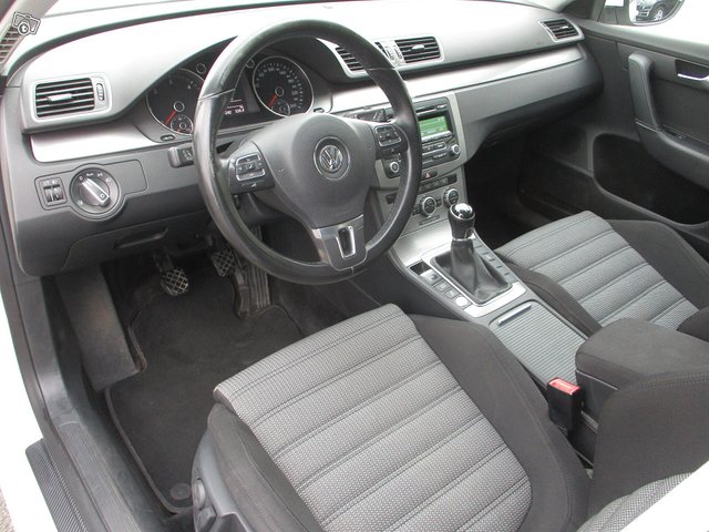 Volkswagen Passat 20
