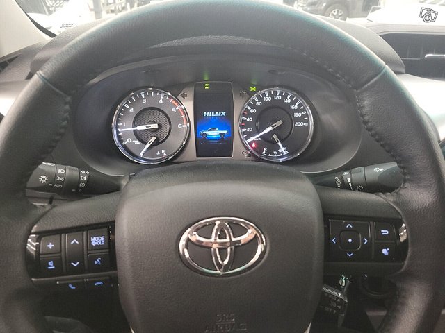 Toyota Hilux 20