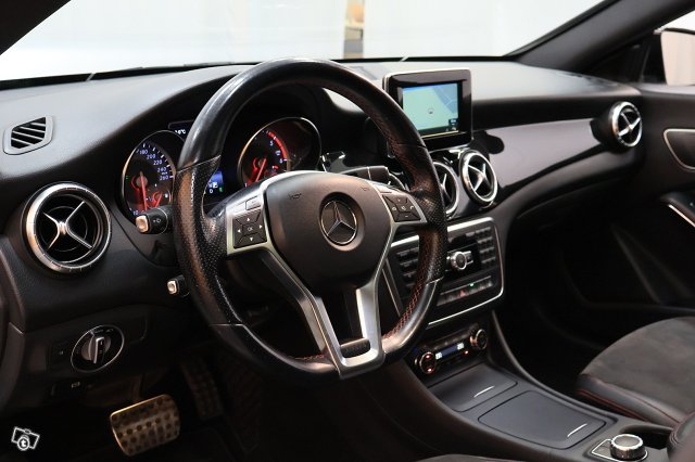 Mercedes-Benz CLA 16
