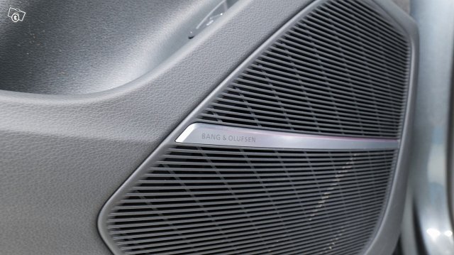 Audi Q8 18