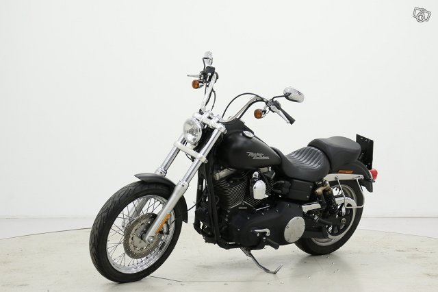 Harley-Davidson FXDB 3