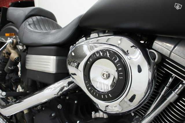 Harley-Davidson FXDB 16