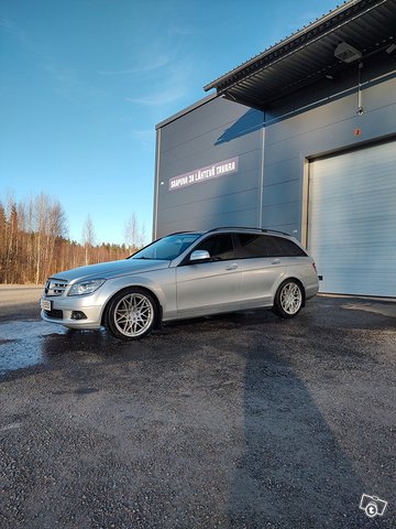 Mercedes-Benz C-sarja 3