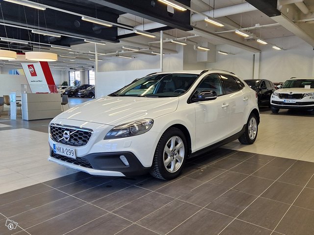 VOLVO V40 Cross Country