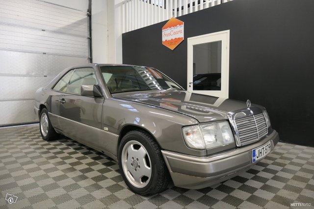 Mercedes-Benz CE, kuva 1