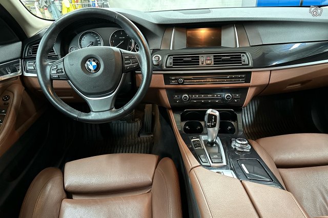 BMW 5-SARJA 8