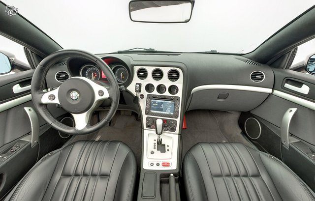 Alfa Romeo Spider 11