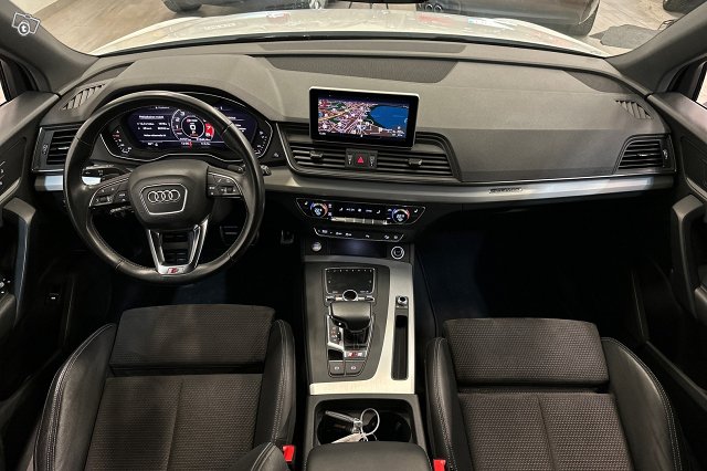 Audi SQ5 9