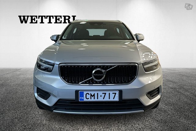 Volvo XC40 3