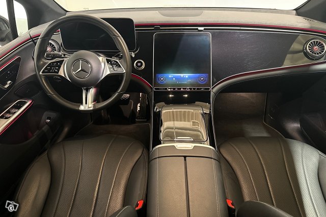 Mercedes-Benz EQE 9