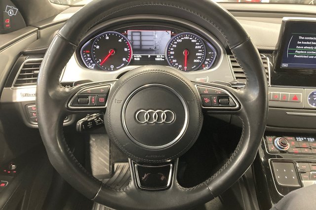Audi A8 17