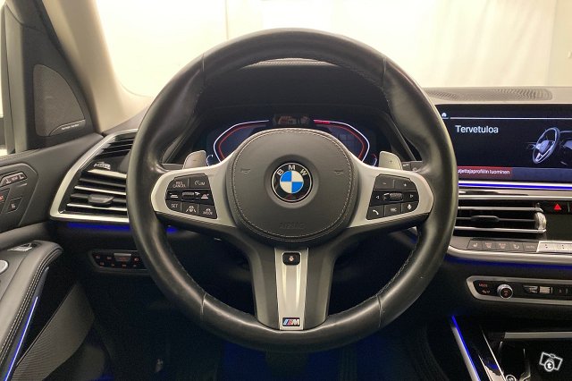 BMW X7 14