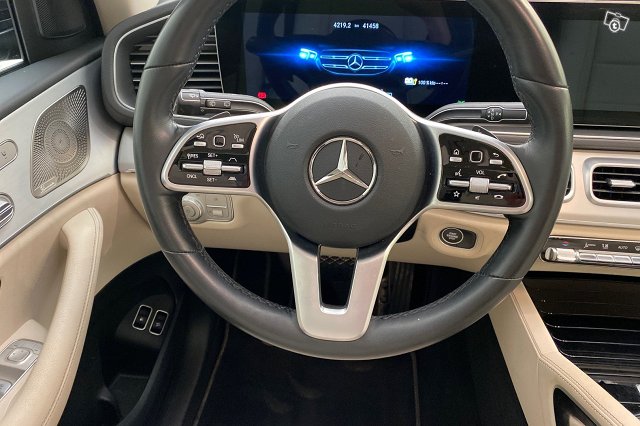 Mercedes-Benz GLE 18