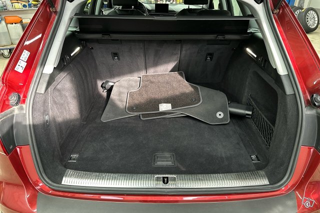 Audi A4 Allroad Quattro 8
